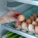 Eggs in your fridge : how long they really last and how to know when they’re bad