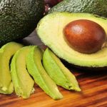 How to keep avocado slices fresh and green with one simple kitchen trick